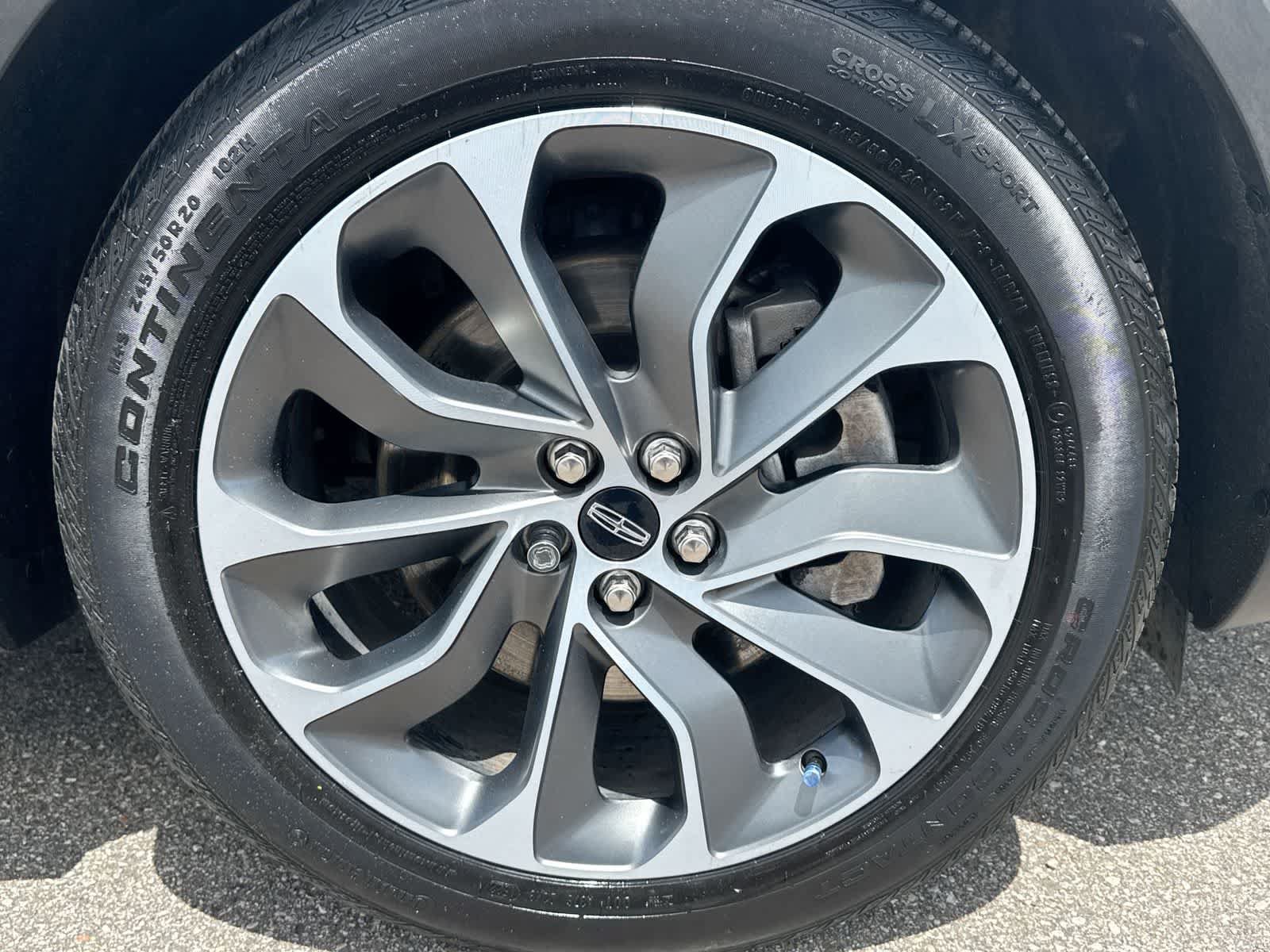 Used 2023 Lincoln Nautilus Reserve AWD/4WD image 14