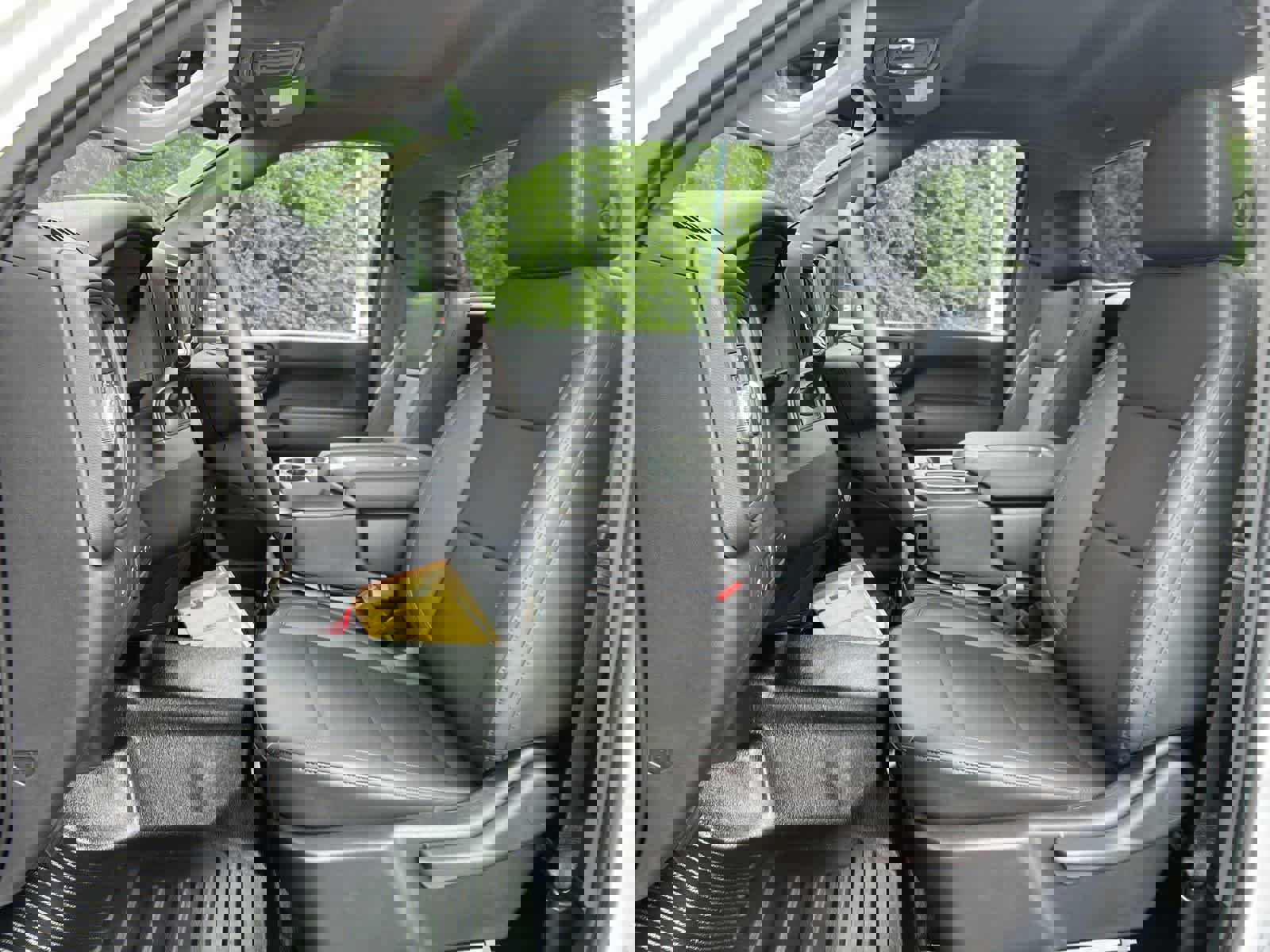 New 2024 GMC Sierra 3500 Pro w/ Convenience Package image 18