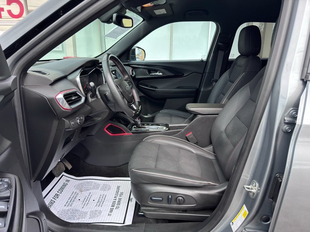 Used 2023 Chevrolet TrailBlazer RS w/ Convenience Package AWD/4WD image 15