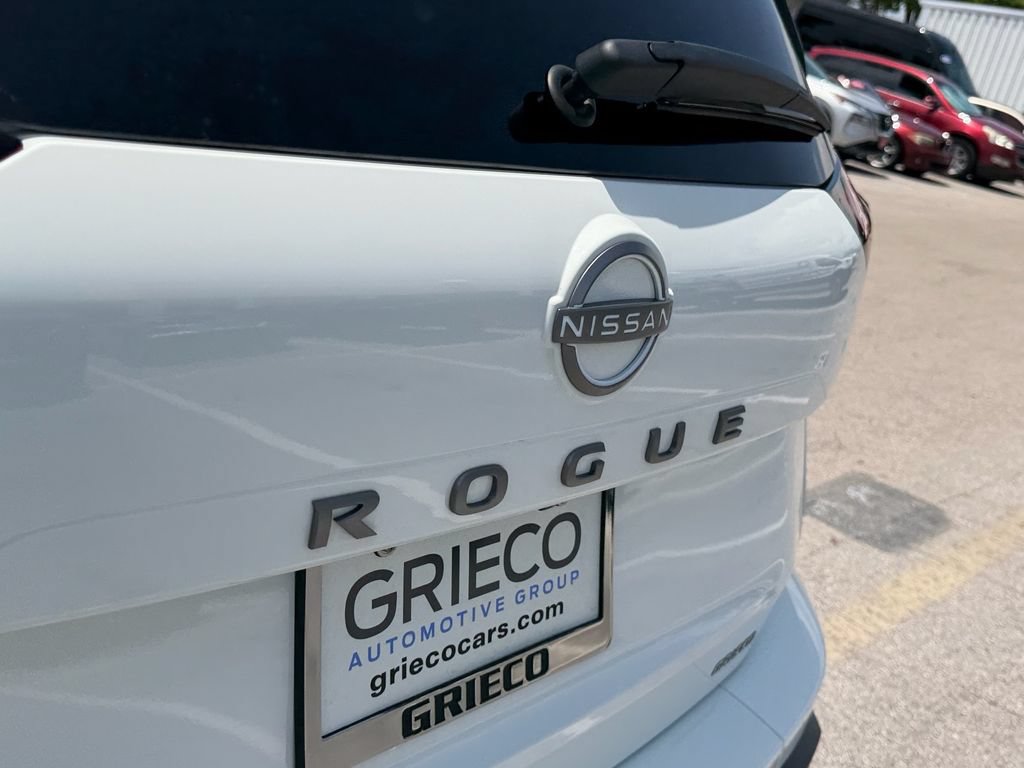 Certified 2026 Nissan Rogue S FWD image 14
