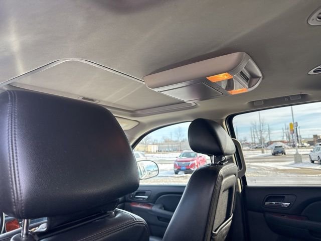 Used 2013 Chevrolet Suburban LT image 24
