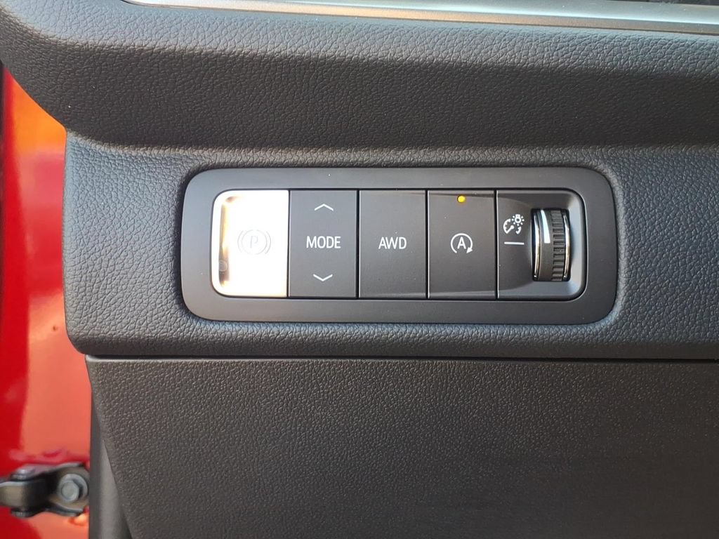 New 2026 Chevrolet Traverse LT w/ Enhanced Driving Package AWD/4WD image 40