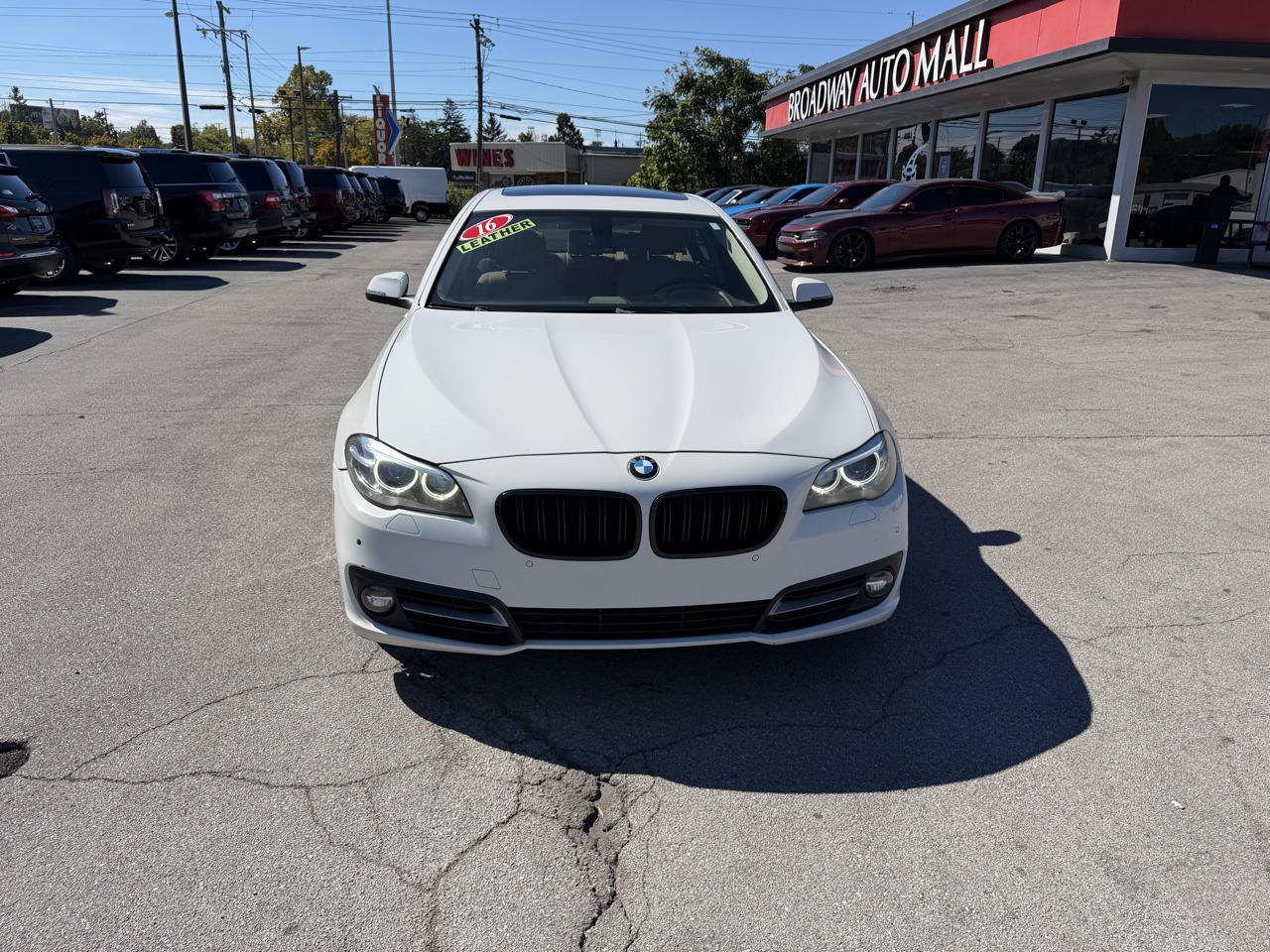 Used 2016 BMW 528i xDrive Sedan AWD/4WD image 2