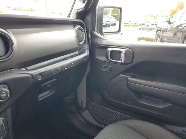 Certified 2023 Jeep Wrangler Willys AWD/4WD image 20