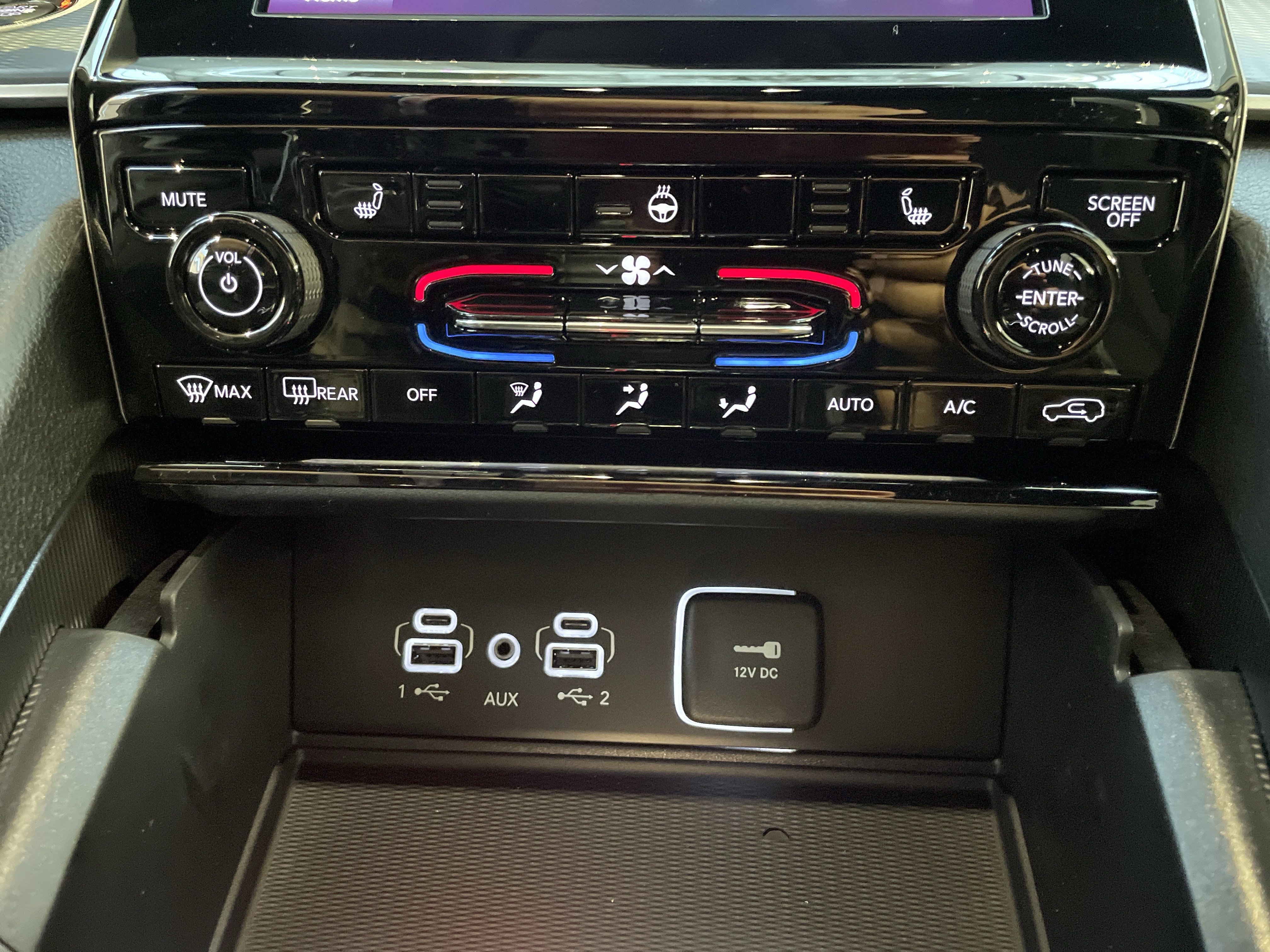 New 2025 Jeep Grand Cherokee Laredo RWD image 26