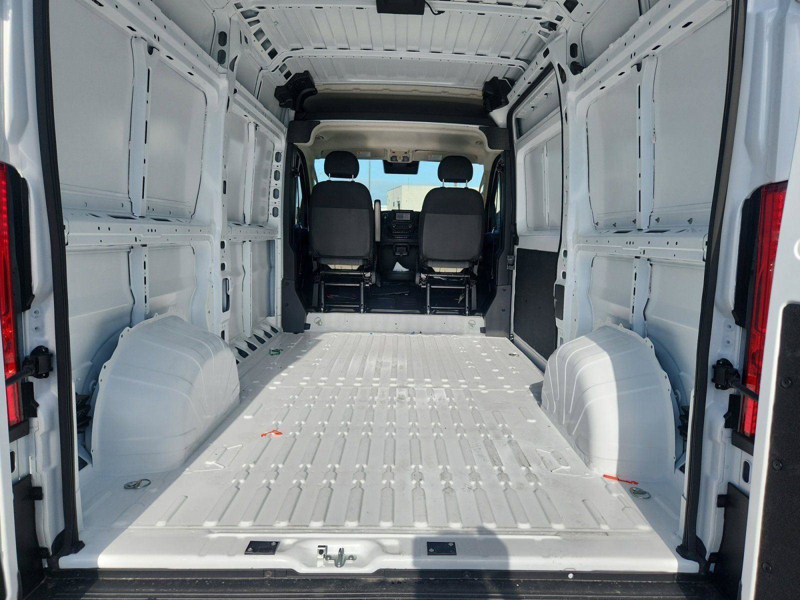 New 2026 RAM ProMaster 1500 w/ Convenience Group FWD image 25