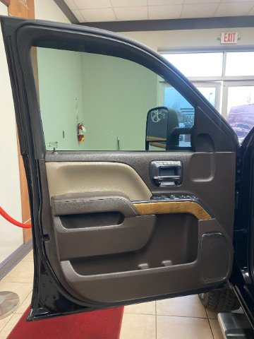 Used 2015 Chevrolet Silverado 2500 LTZ image 11