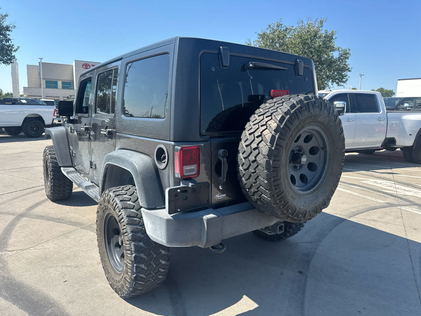 Used 2018 Jeep Wrangler Unlimited Sport S AWD/4WD image 4