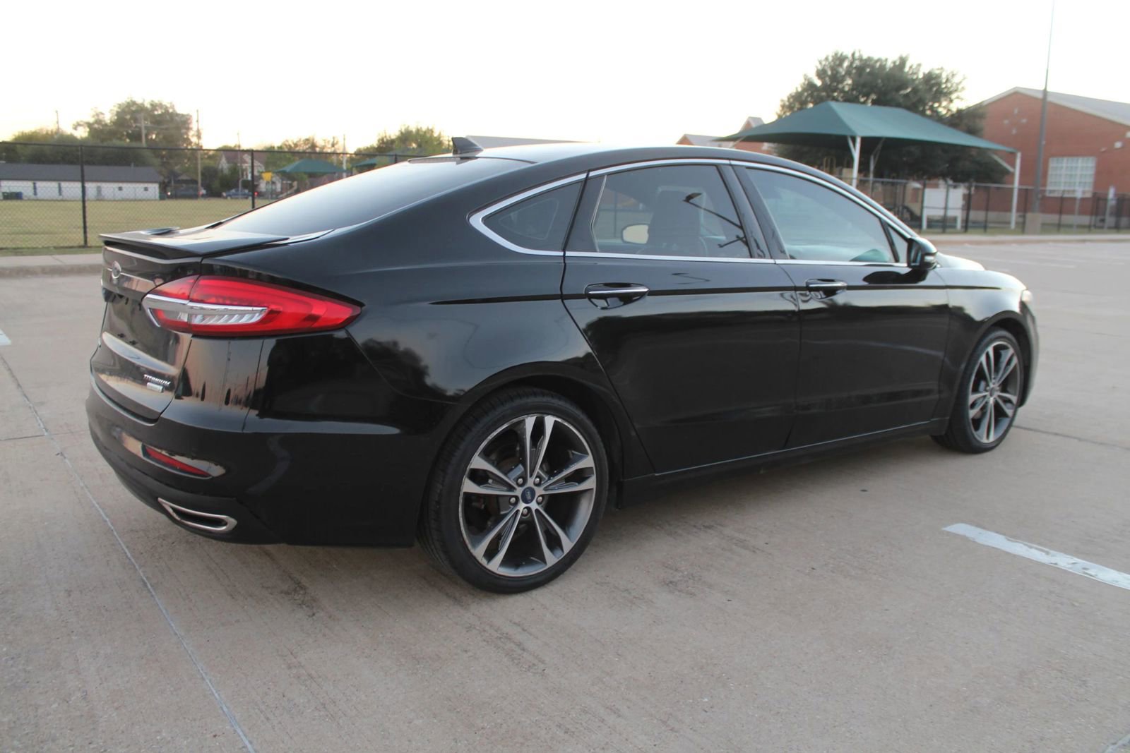 Used 2020 Ford Fusion Titanium FWD image 9