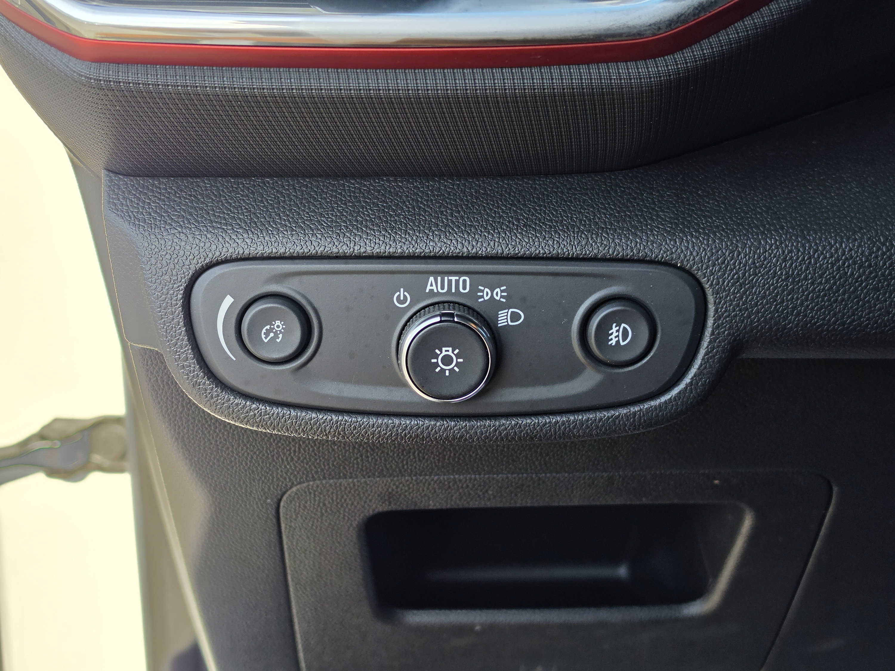 Used 2023 Chevrolet TrailBlazer RS w/ Convenience Package FWD image 31