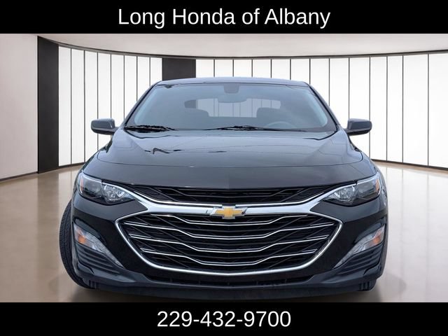 Used 2022 Chevrolet Malibu LT FWD image 2
