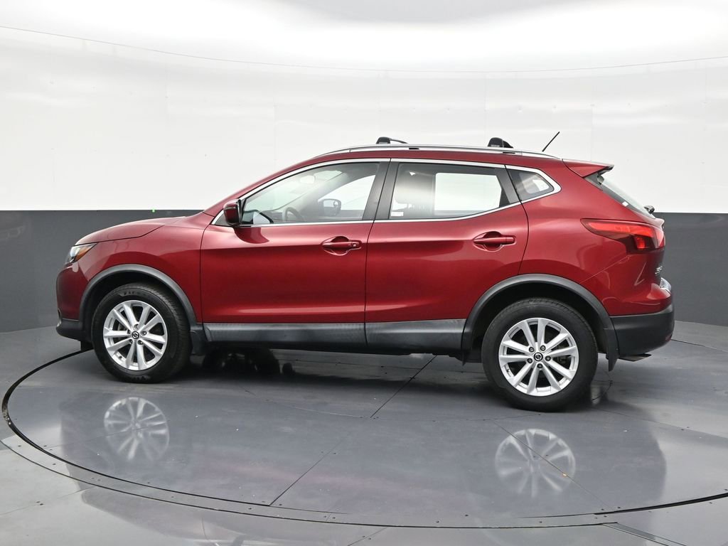Used 2019 Nissan Rogue Sport SV FWD image 2