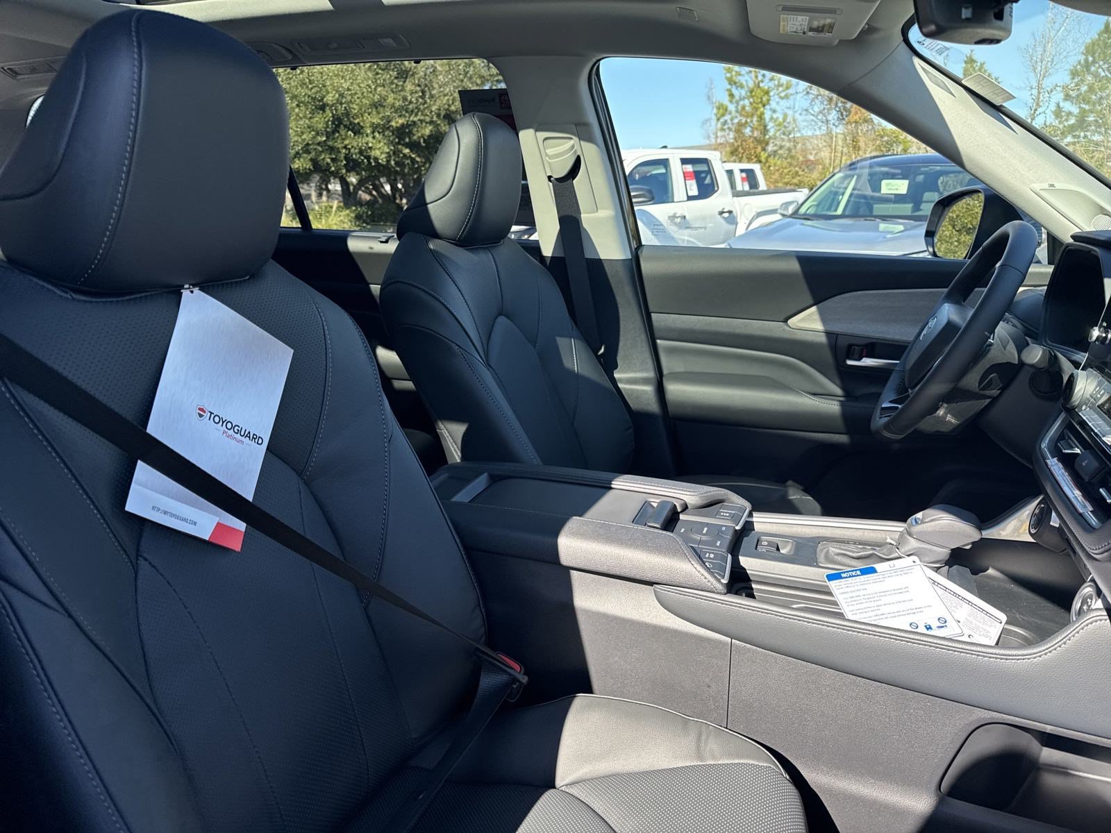 New 2025 Toyota Grand Highlander AWD Hybrid image 38