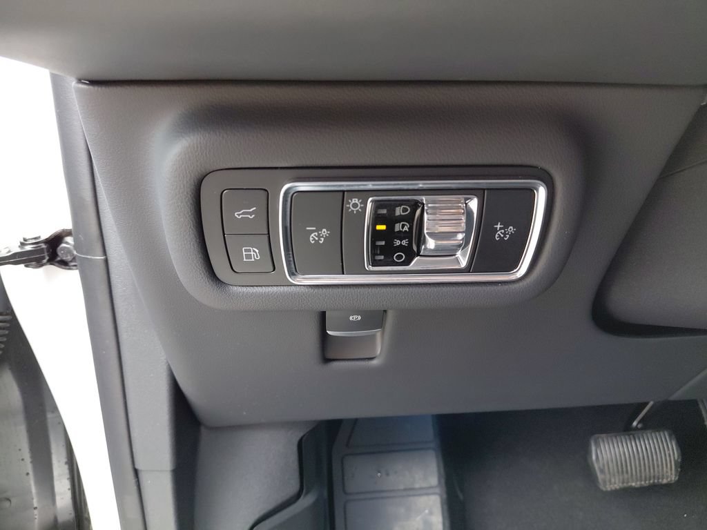 New 2026 Lincoln Nautilus Reserve w/ Jet Appearance Package AWD/4WD image 16