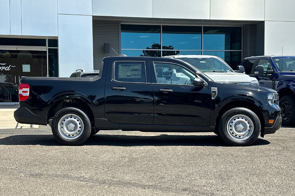 New 2026 Ford Maverick XL FWD image 3