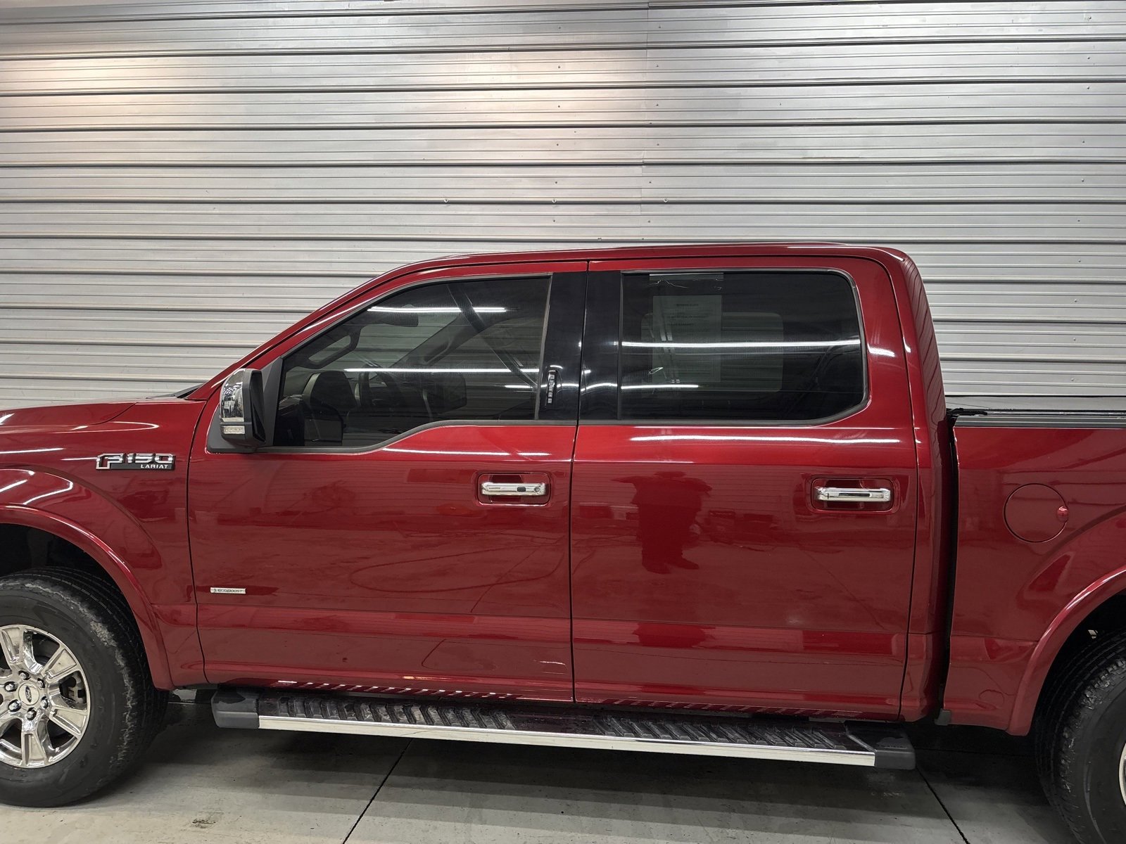 Used 2015 Ford F150 Lariat w/ Equipment Group 502A Luxury image 9