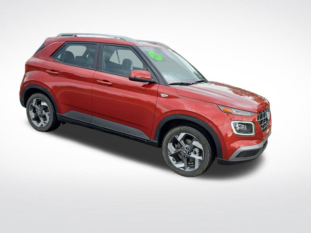 Used 2024 Hyundai Venue Limited FWD image 8