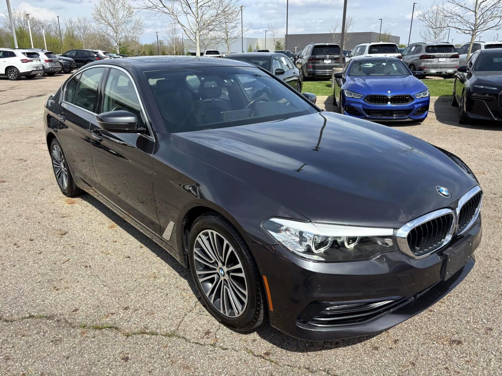 Used 2018 BMW 540i xDrive image 3
