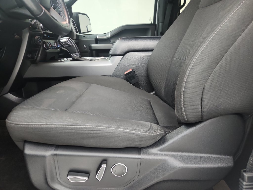 Used 2018 Ford F150 XLT w/ Equipment Group 302A Luxury AWD/4WD image 21