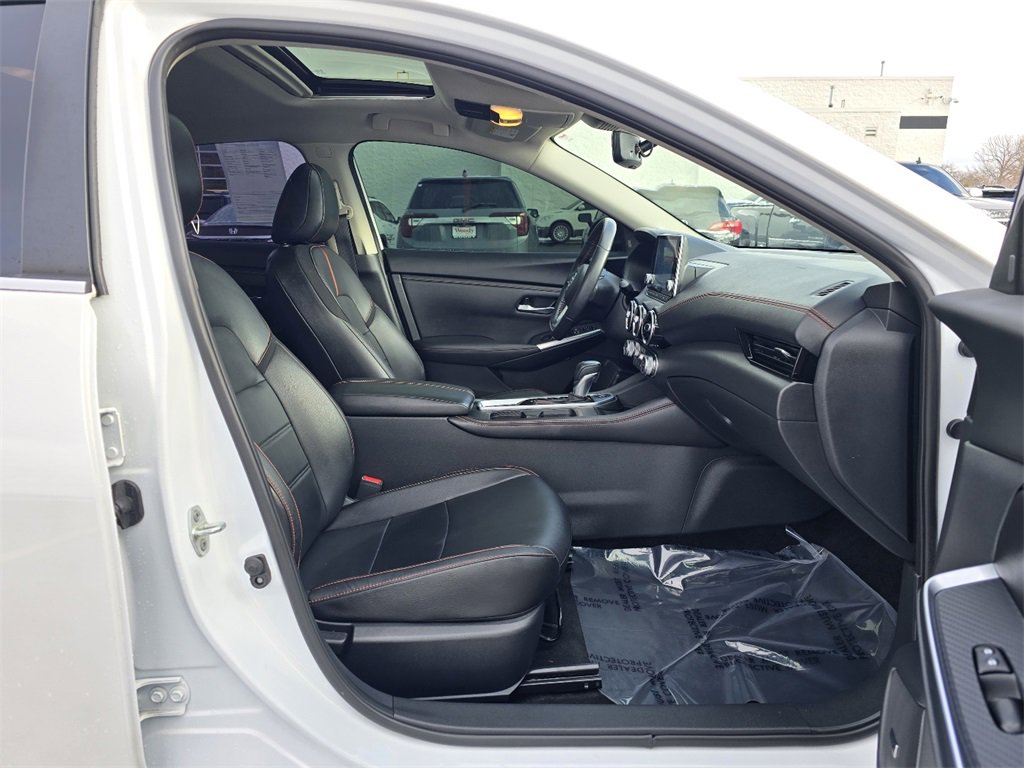 Used 2023 Nissan Sentra SR w/ SR Premium Package image 33
