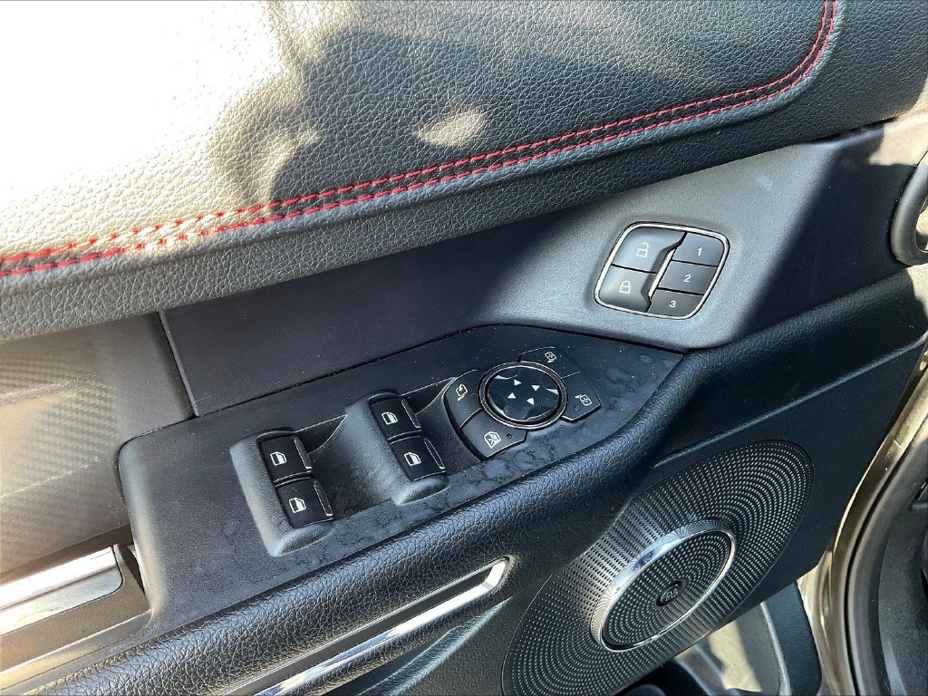Used 2021 Ford Expedition Max Limited AWD/4WD image 19