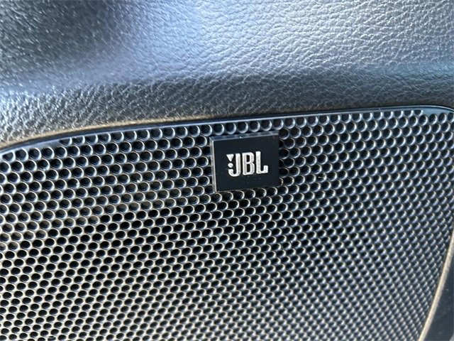 Used 2019 Toyota Tacoma Limited image 19