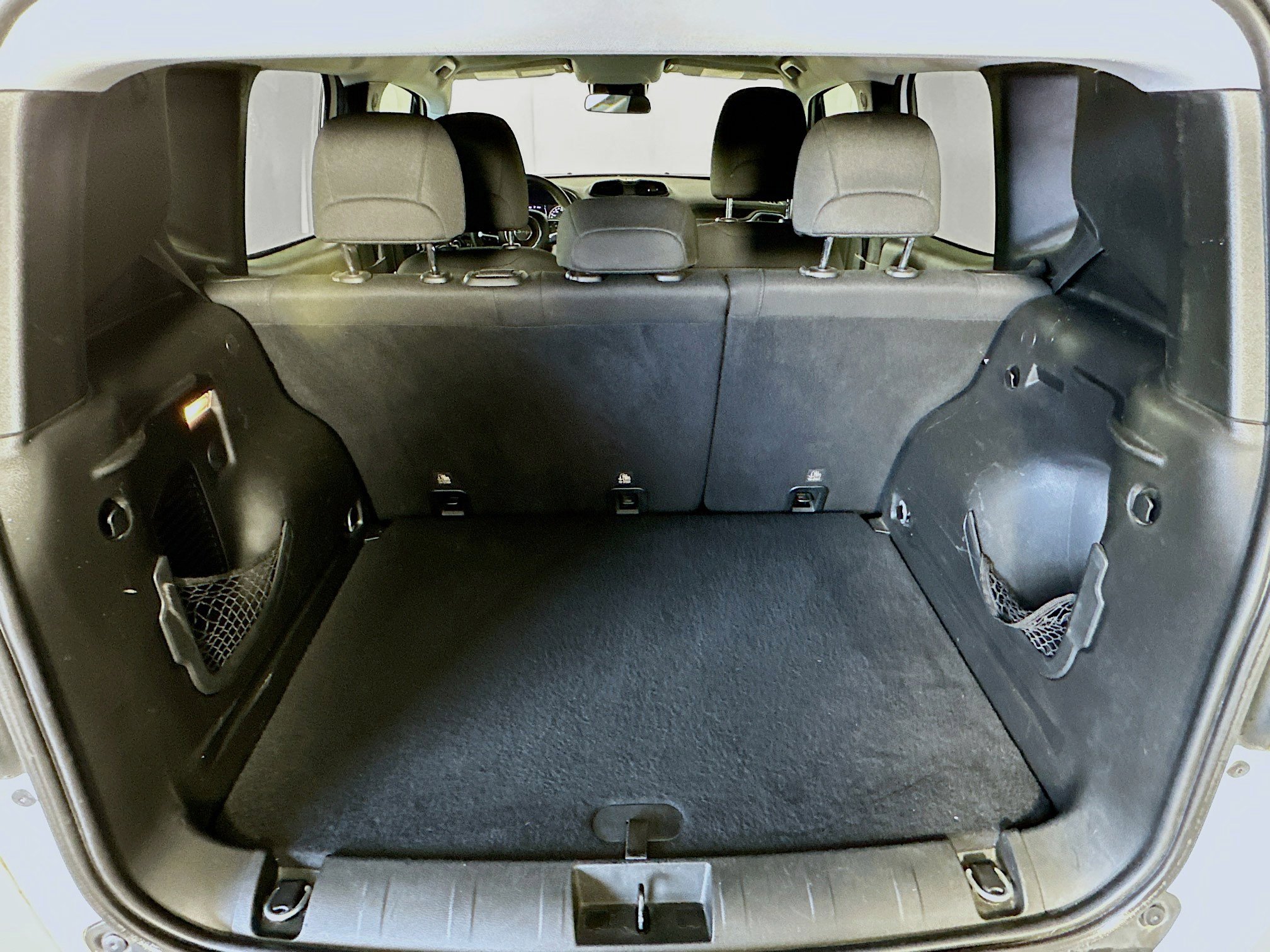 Used 2018 Jeep Renegade Latitude image 27