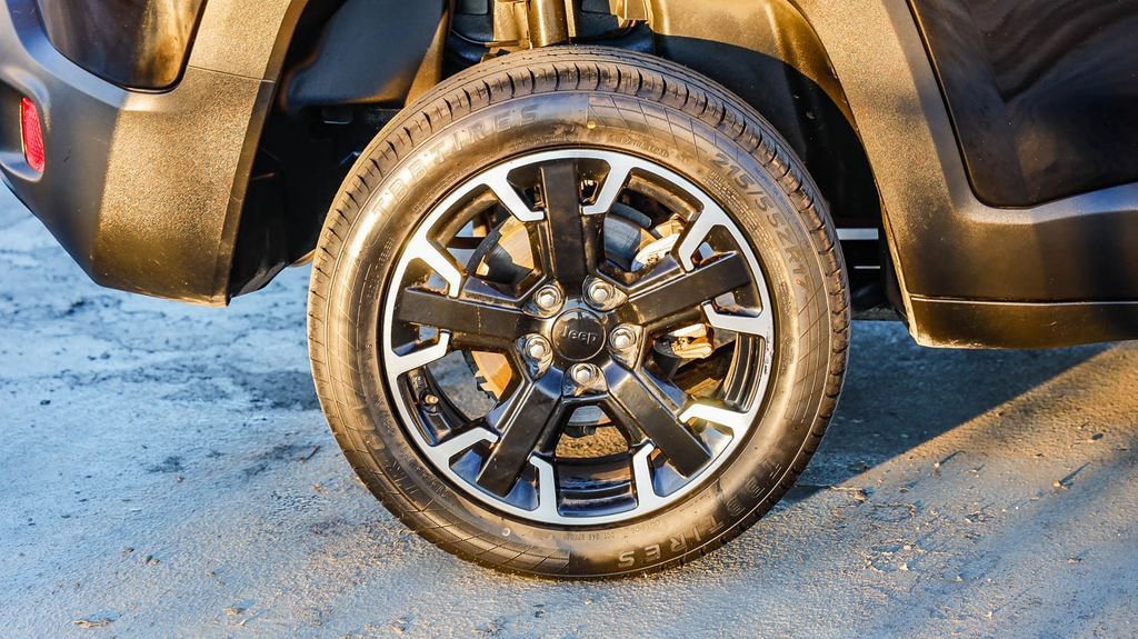 Certified 2023 Jeep Renegade Trailhawk image 12