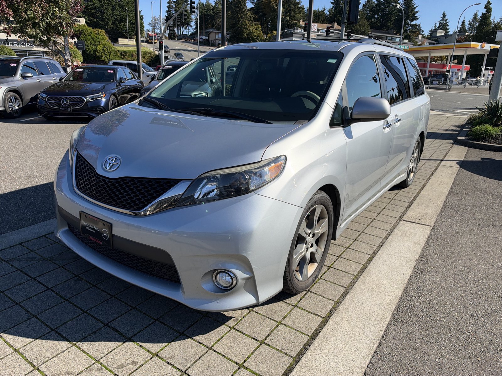 Used 2014 Toyota Sienna SE
