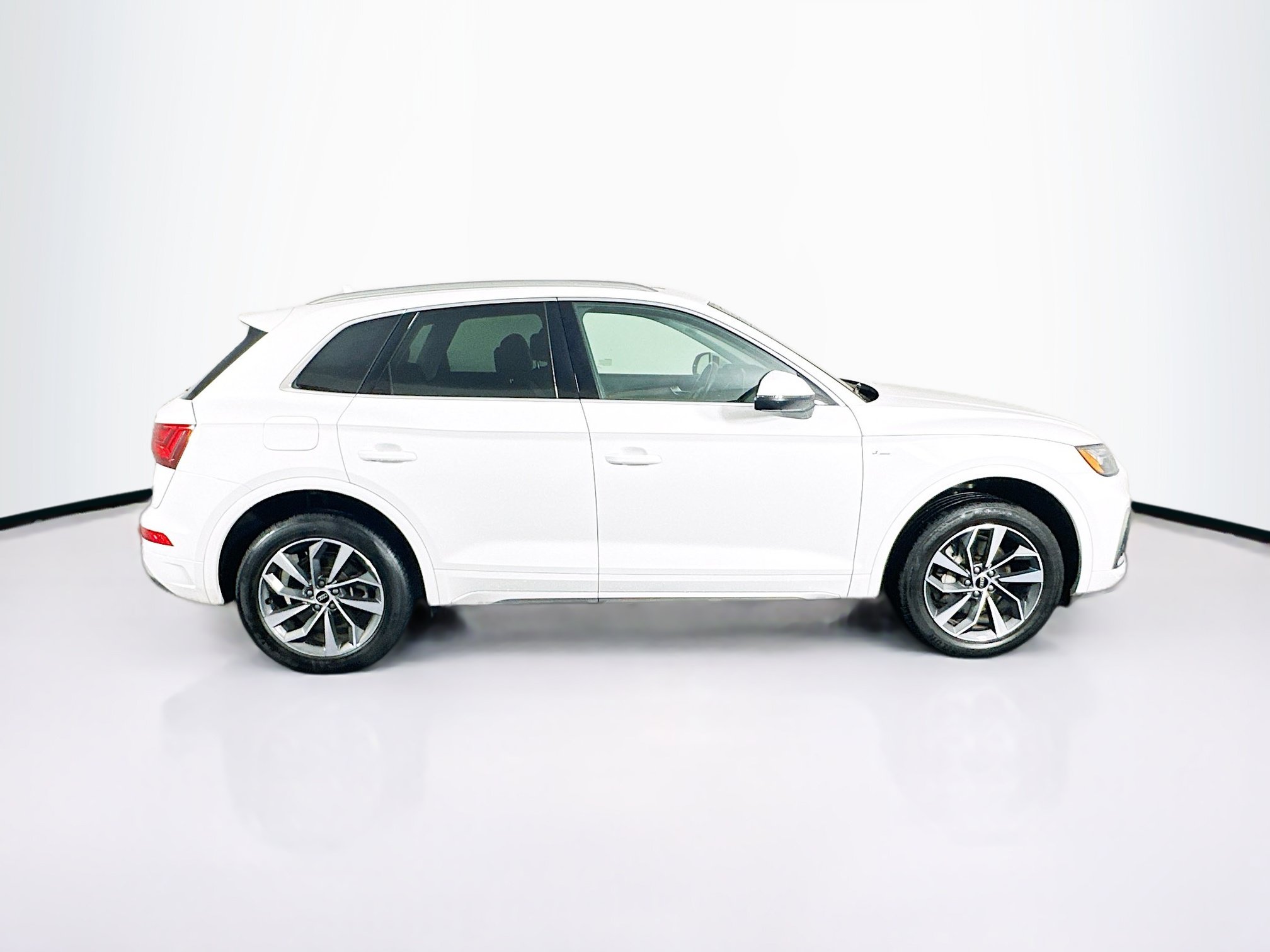 Used 2024 Audi Q5 2.0T Premium Plus AWD/4WD image 10