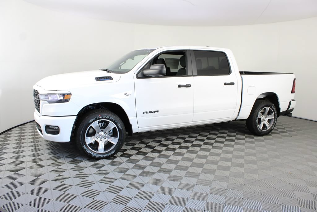 New 2026 RAM 1500 Express AWD/4WD image 2