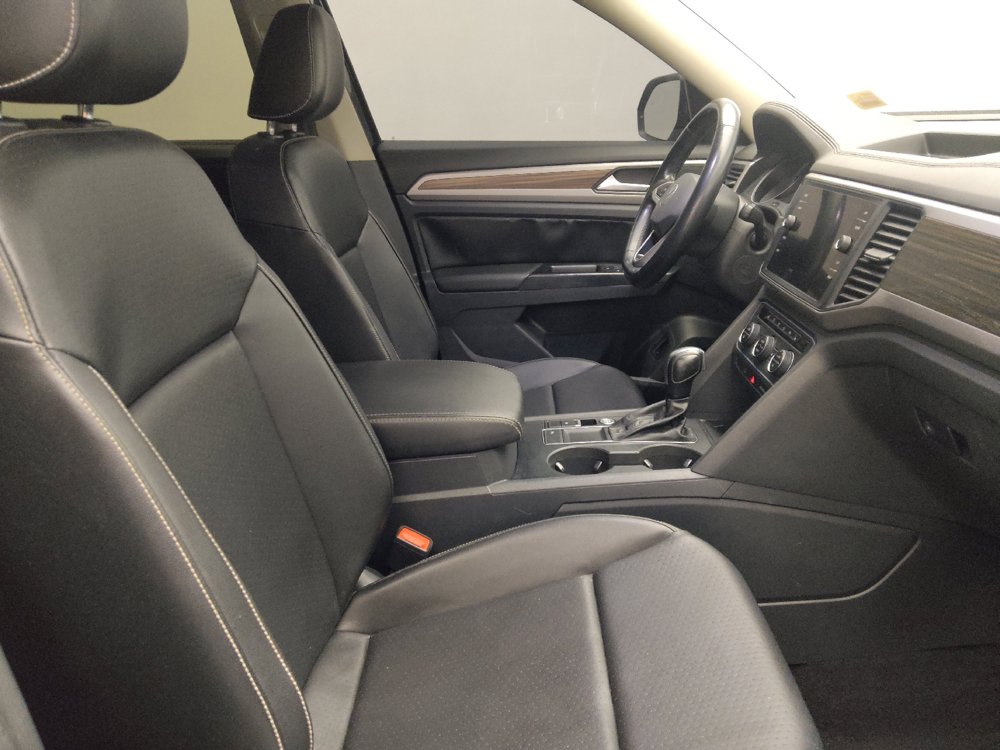 Used 2021 Volkswagen Atlas SE w/ Towing Package FWD image 21