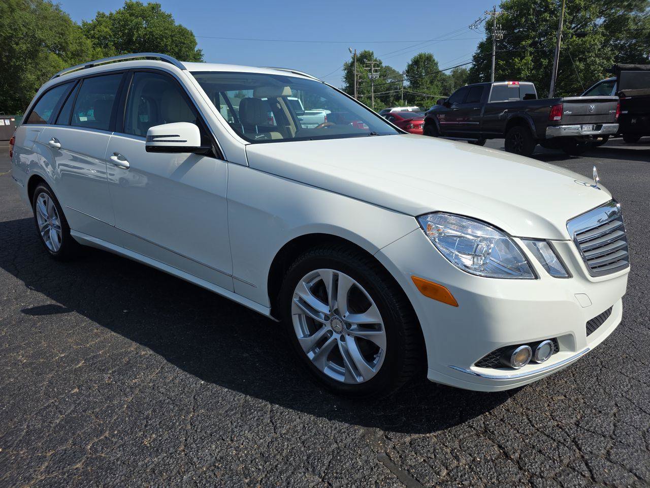 Used 2011 Mercedes-Benz E 350 4MATIC Wagon image 18