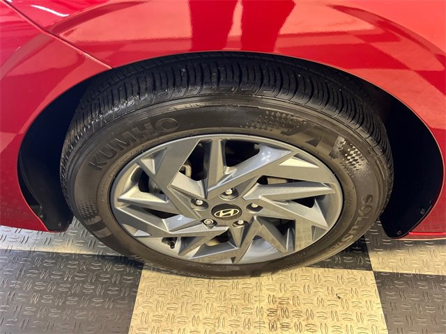 Used 2024 Hyundai Elantra SEL image 8