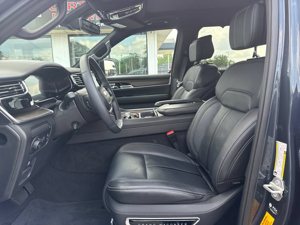 Used 2024 Jeep Grand Wagoneer Series I w/ Convenience Group III AWD/4WD image 16