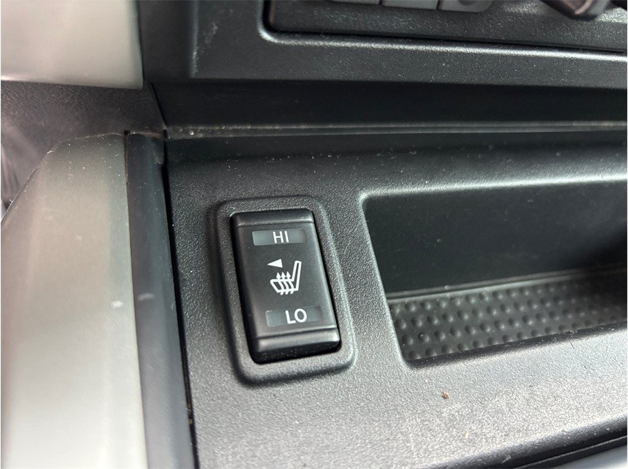 Used 2021 Nissan Titan SV w/ SV Convenience Package AWD/4WD image 33