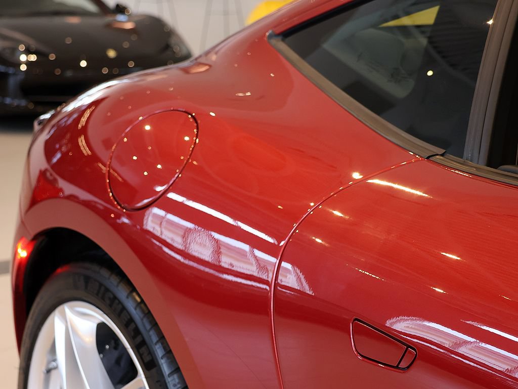 Certified 2022 Ferrari Roma RWD image 42