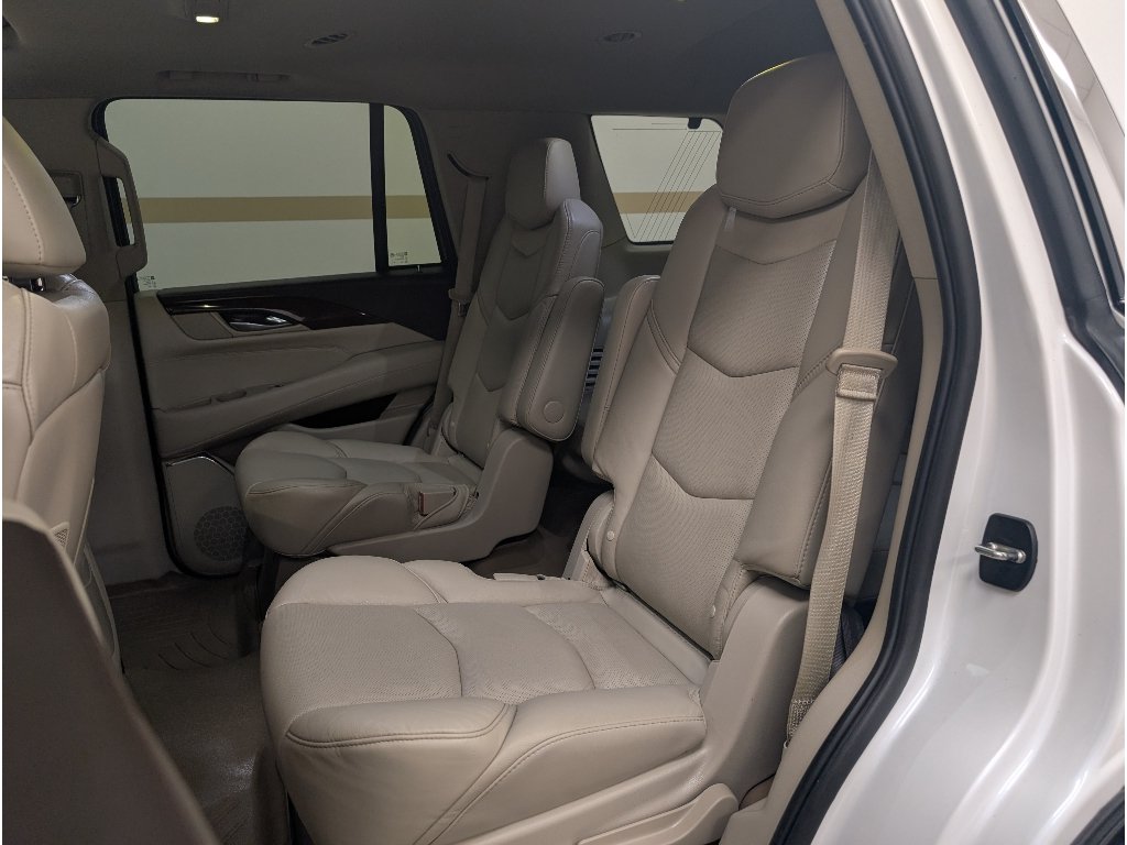 Used 2017 Cadillac Escalade Luxury AWD/4WD image 15