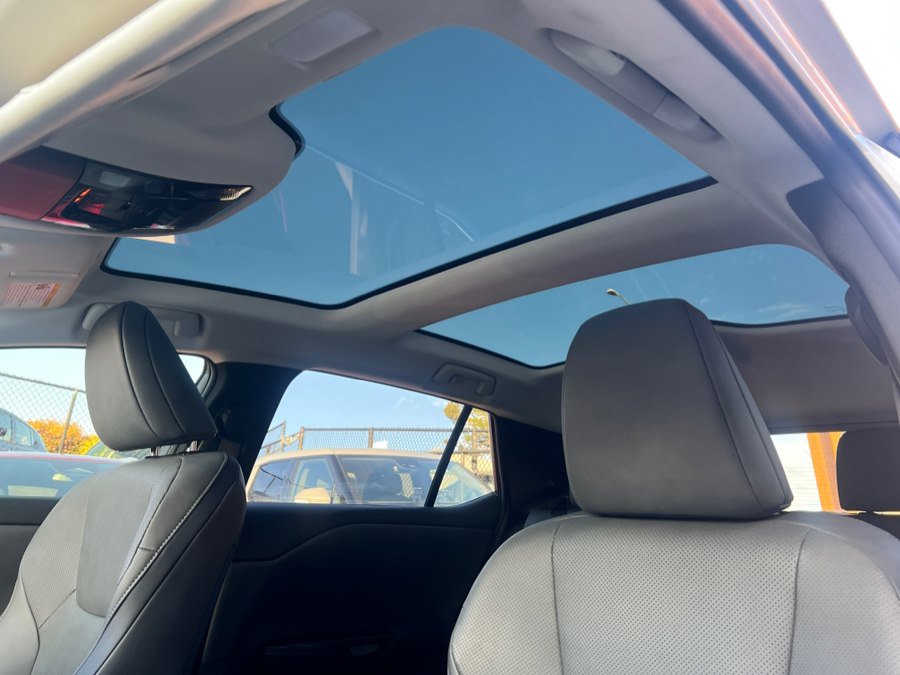 Used 2023 Lexus RZ 450e Premium image 19