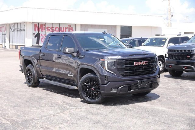 Used 2025 GMC Sierra 1500 Elevation w/ Elevation Premium Package AWD/4WD image 2