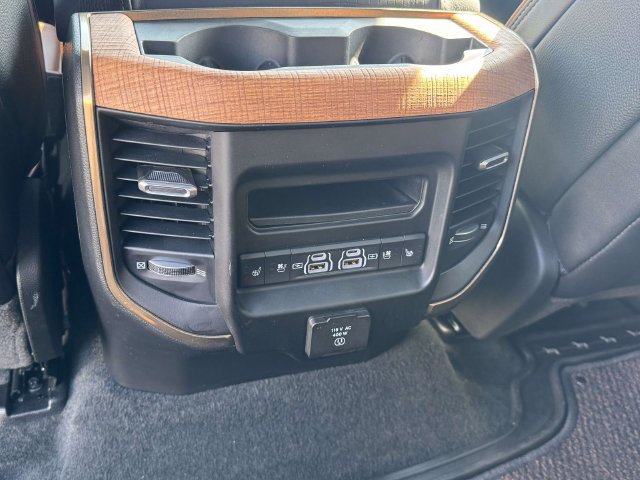 Used 2023 RAM 1500 Limited AWD/4WD image 32