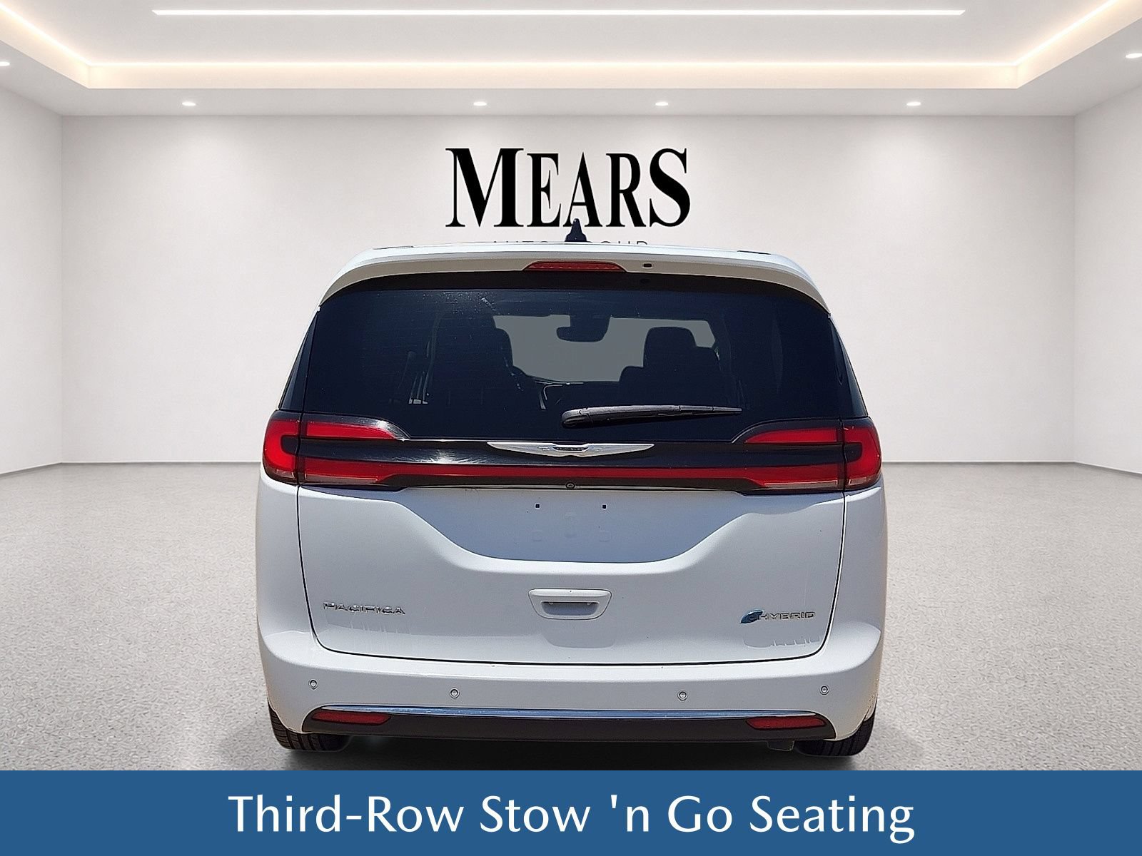 Used 2024 Chrysler Pacifica Limited FWD image 5