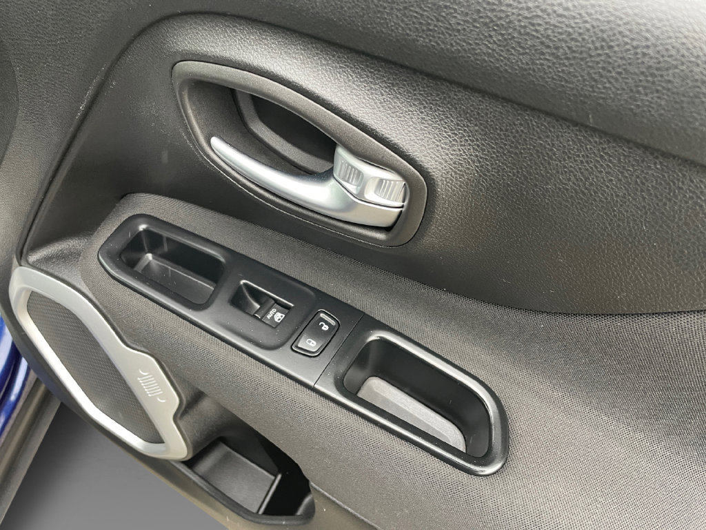 Certified 2018 Jeep Renegade Sport w/ Power & Air Group AWD/4WD image 12