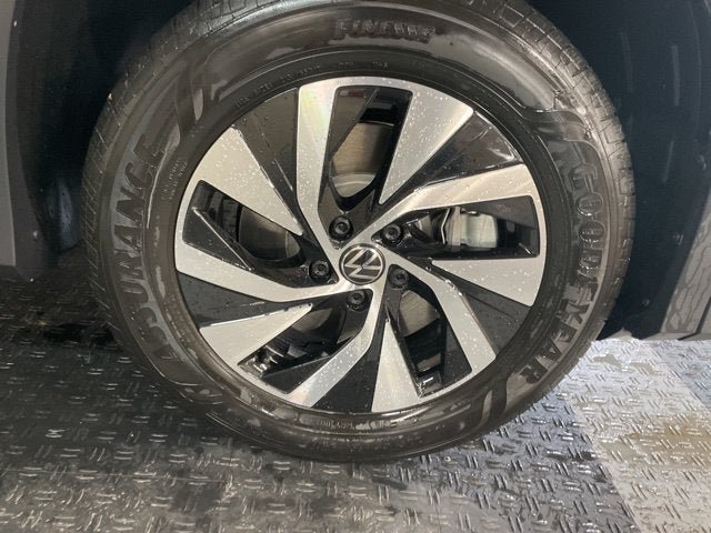 New 2026 Volkswagen Tiguan S AWD/4WD image 2