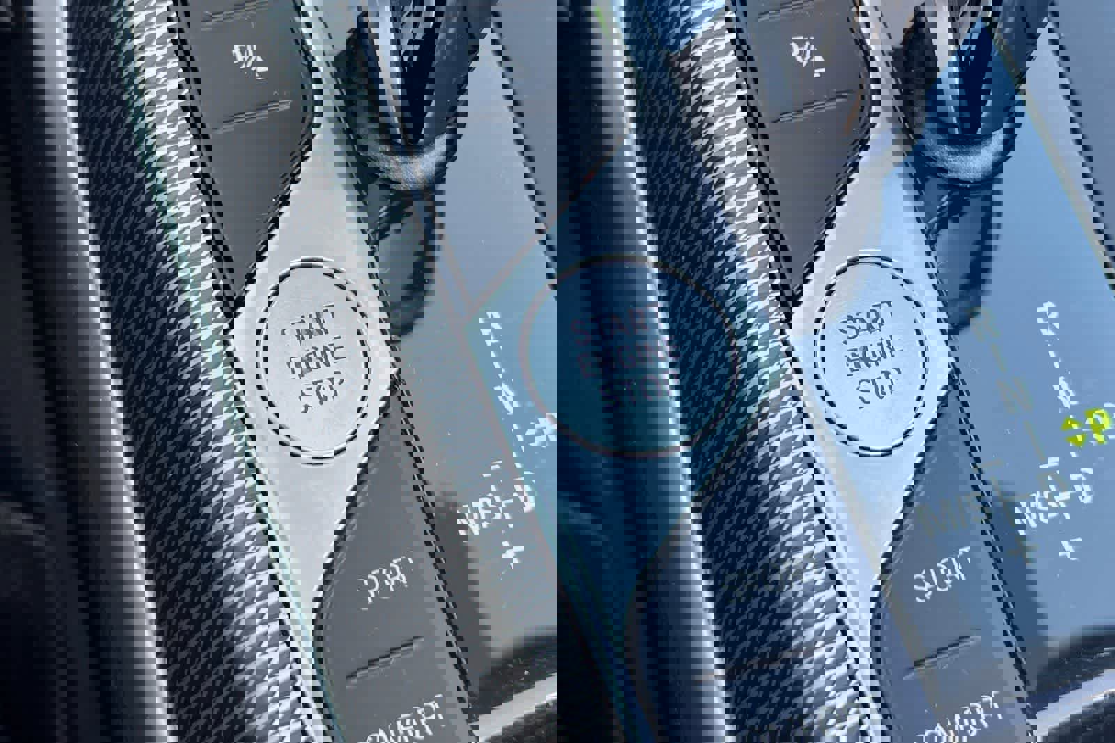 Used 2023 BMW M440i Convertible image 23