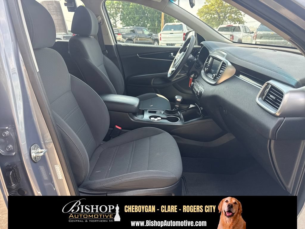 Used 2020 Kia Sorento LX FWD image 18
