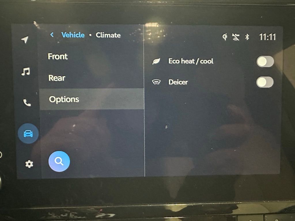 Used 2025 Toyota Highlander XLE image 33