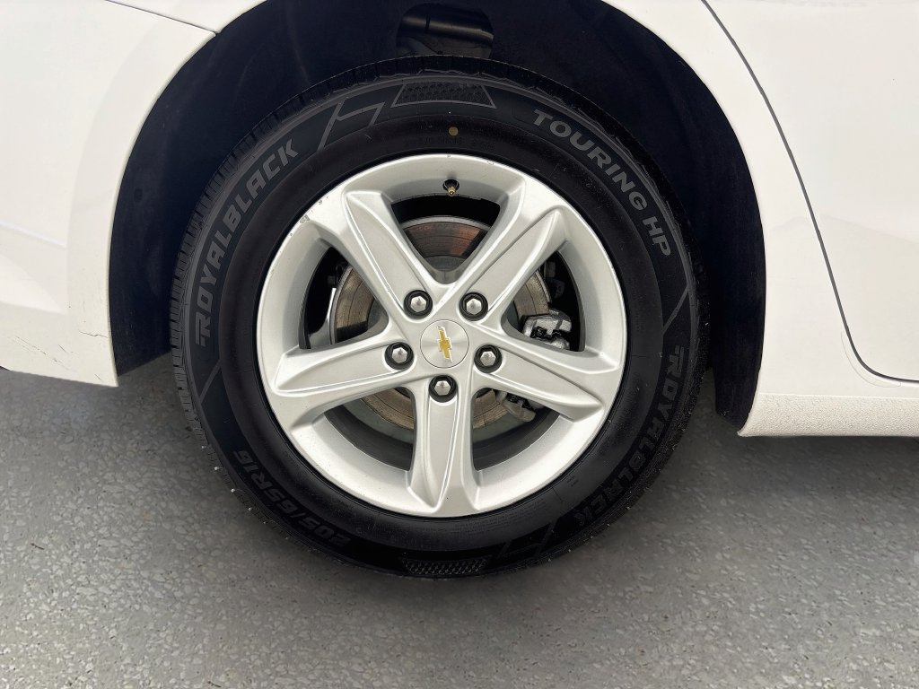 Certified 2024 Chevrolet Malibu LT FWD image 30