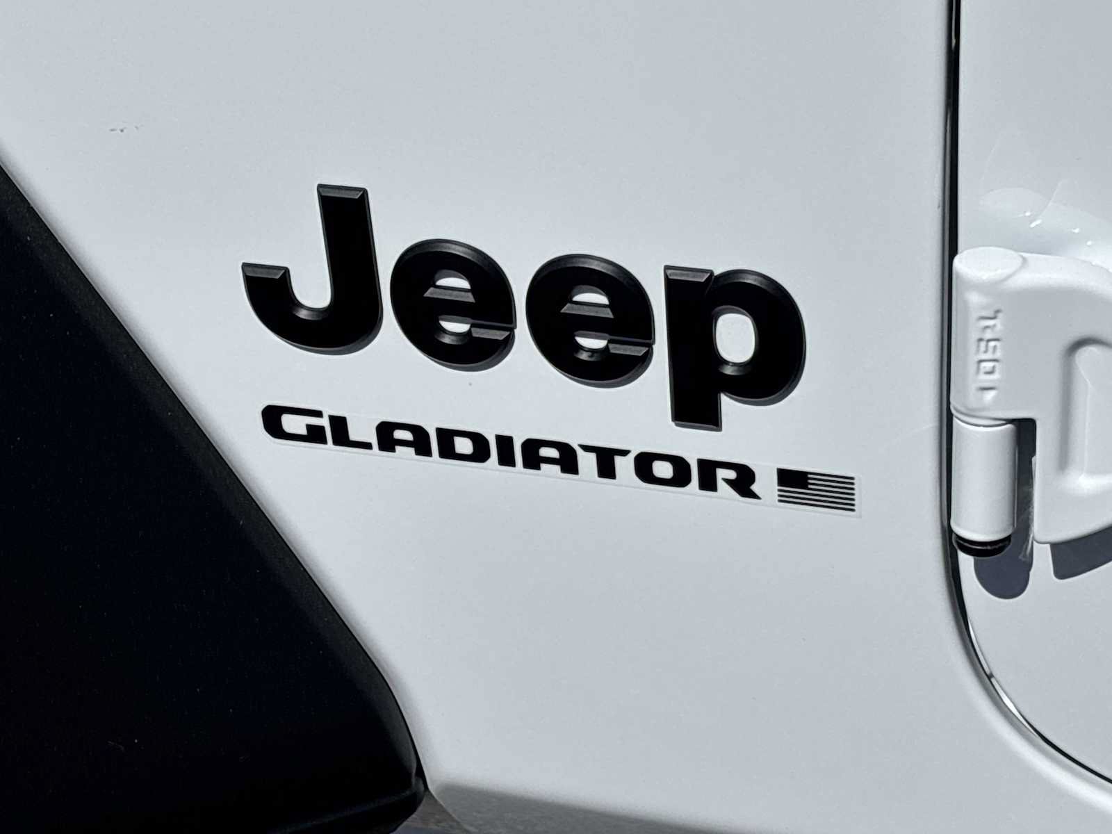 Used 2025 Jeep Gladiator Sport AWD/4WD image 11