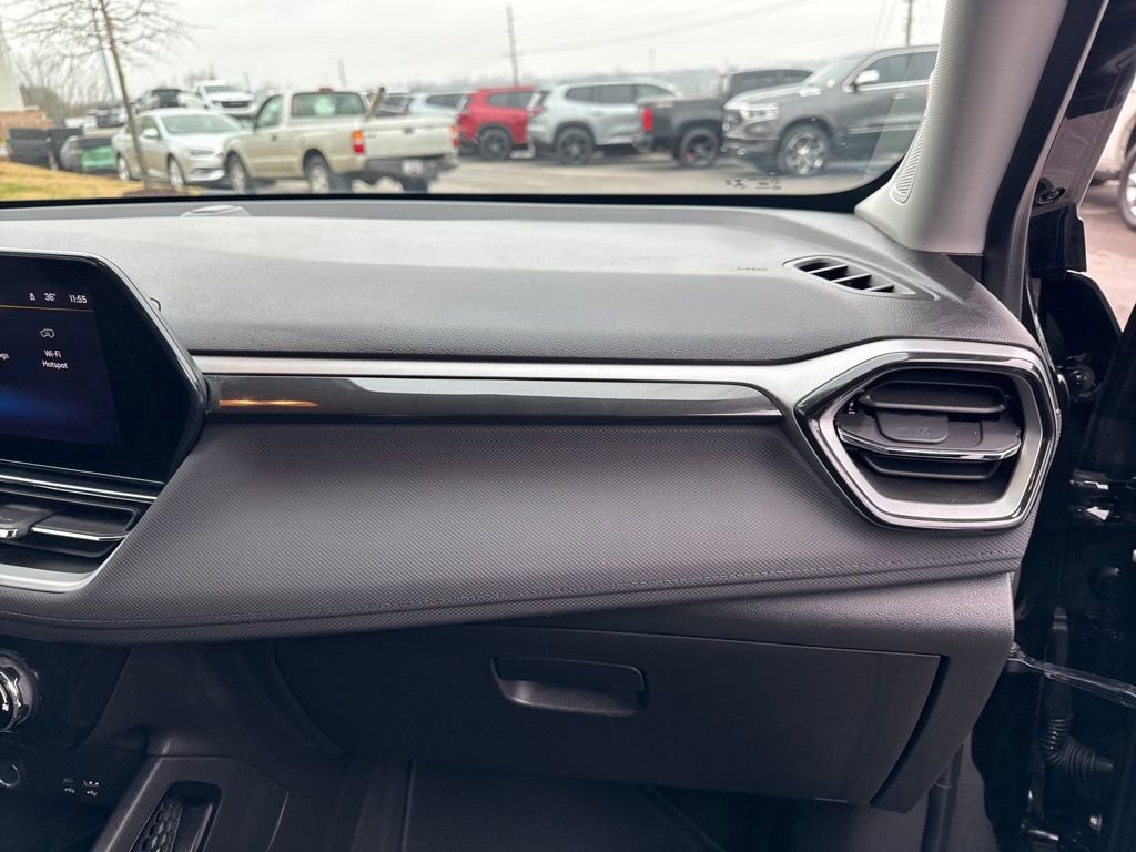 Used 2024 Chevrolet TrailBlazer LT w/ Driver Confidence Package image 19